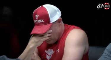 Bicycle: Persson sbatte contro il poker e non la prende bene [Video]