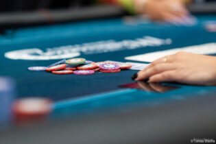 I tornei freezeout battono un colpo: armiamoci di fiducia e pazienza