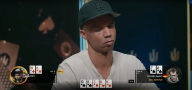 Ai raggi-x: il tentato bluff di Chris Vogelsang ai danni di Phil Ivey al 200k Triton SHRS