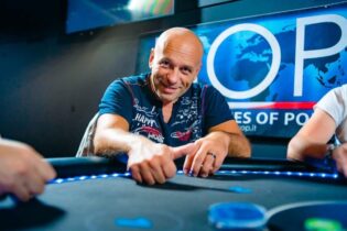 Eureka Poker Tour: Manzi accende il sogno nella Eureka Cup, Donnini e Muccini avanti nel Main