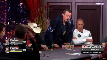 Tom Dwan chiama con scala per splittare, Tang incassa e ringrazia!