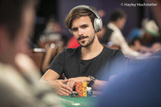 L’approccio scientifico allo studio del poker di Yuri Dzivielesvki