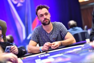 Poker Live: Ole Schemion torna al successo alle Triton Series, finito un digiuno di 1.522 giorni