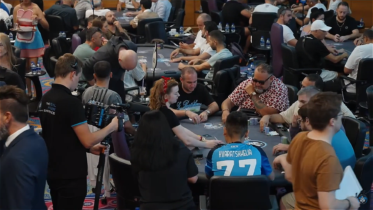 Segui il Main Event Retro Series Cipro in diretta streaming a carte scoperte!