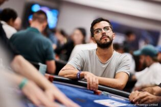 Poker Live: Treccarichi sbarca al day 3 del Main Eureka, 34 italiani assaltano il Wolf al Kings