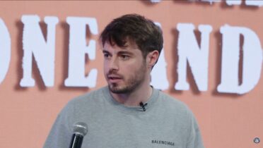 Poker Live: Simone Andrian Re a Cipro e l’azzurro sbaraglia la concorrenza nel Warm Up