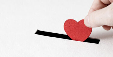 Regala le vincite WSOP all’amico per l’operazione del figlio malato: l’incredibile gesto di David Lower