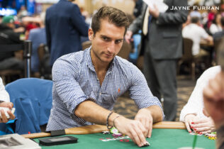 WSOP 2024, Main Event: nuovo record con 10.112 paganti, Butteroni non manca il day 3
