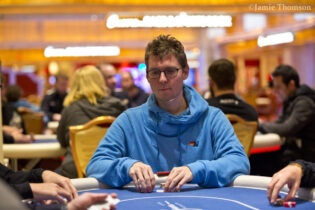 Bluff e bluff-catch sono un’arte che viene dal cuore: lezione (con mano) di Andrew Lichtenberger