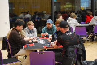 O’Dwyer torna a scuola e vince il torneo con gli studenti!