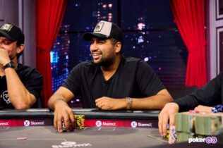 High Stakes Poker: Nik Airball trova due set nel doppio board che distrugge Salomon