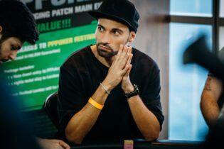 Poker Live: 42 italiani avanzano ITM, Dario Marinelli show e fa scoppiare la bolla