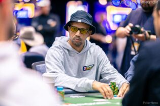 WSOP 2025: Phil Ivey avanza nell’High Roller, ma serve il miracolo al day 3