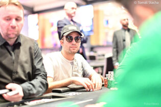 WSOP Main Event: Poccia e Ceccatelli scatenati e Shehadeh non perdona, 11 italiani volano al day 3