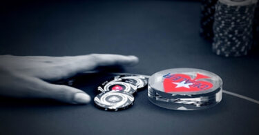 Strategia ABC: nel poker il bottone è la posizione migliore. Come impreziosirla?