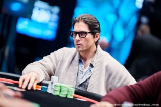 PokerStars Open Campione: Favotto imprendibile al comando, 11 azzurri a 15 left nel Main