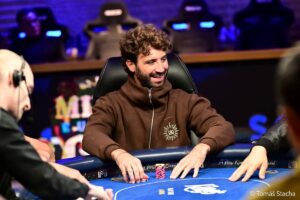 Poker Live: Antonio Sciacca nono al King’s, il tedesco Schoepfer vince Mystery a Campione