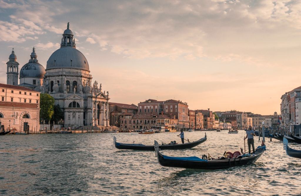 EPT Barcellona: otto azzurri al day 4 del Main, Uguccioni comanda nel Mystery e Peluso chiude settimo nel Second Chance